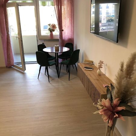 Lilis Apartment Mit Balkon Augsburg Eksteriør bilde